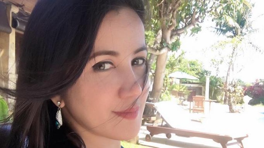 Andi Soraya Adegan panas artis Indonesia di film.
