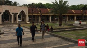 Sandiaga Akan Jadikan Halaman Masjid Ruang Publik dan RTH