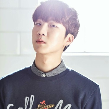 Susul Jinwoo, Seunghoon WINNER Umumkan Tanggal Masuk Wajib Militer