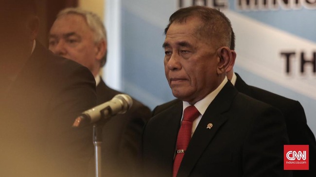 Menteri Pertahanan Ryamizard Ryacudu menyetujui keinginan Panglima TNI Marsekal Hadi Tjahjanto untuk melakukan pengadaan pesawat angkut Hercules.