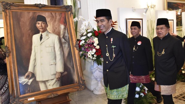 Pemerintah saat ini dinilai tengah berusaha menghidupkan kembali kesakralan roh Pancasila dalam kehidupan berbangsa dan bernegara.