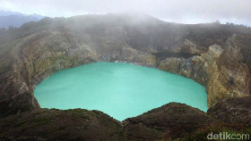 Semangat #JayalahPancasila Dikumandangkan di Danau Kelimutu