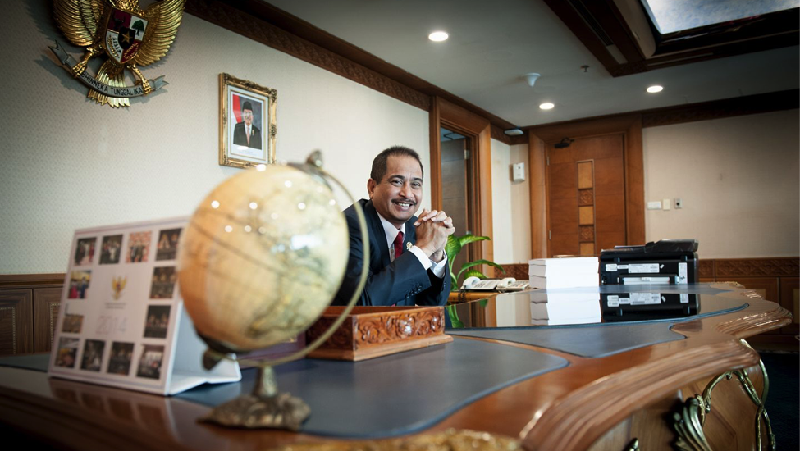 Masa depan mahasiswa Politeknik Pariwisata Negeri (Poltekpar) benar-benar diperhatikan oleh Menteri Pariwisata (Menpar) Arief Yahya.