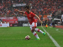 Persib Bidik Rezaldi Hehanussa dari Persija?
