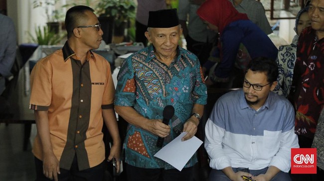 Penjelasan harus diberikan karena Amien Rais ditolak menemui pimpinan KPK secara langsung untuk mengklarifikasi perannya pada kasus korupsi alat kesehatan.