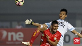 Presiden Arema Sebut Kurnia Meiga Alami Gangguan Fungsi Mata
