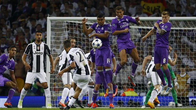 Juventus dan Real Madrid cukup akrab dalam lima musim terakhir di Liga Champions. Sejak 2013 kedua kesebelasan sudah bertemu sebanyak lima kali.