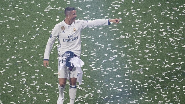 Harry Kane menyebut Cristiano Ronaldo sebagai sosok yang patut dicontoh dan berharap bisa meraih banyak penghargaan suatu hari nanti.