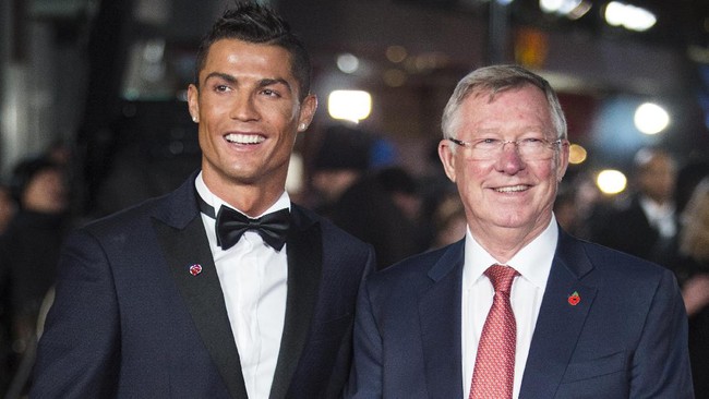 Pelatih legendaris Manchester United Alex Ferguson diminta tak ikut campur soal nasib Cristiano Ronaldo.