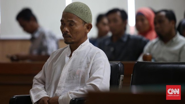 Uang Rp25 ribu itu adalah iuran masuk kawasan Pantai Pasir Perawan yang dipungut dari wisatawan yang datang sebesar Rp5.000 per orang.