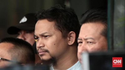 img-title Polisi Sebut Sopir Truk Penabrak Mobil Hanafi Rais Kabur