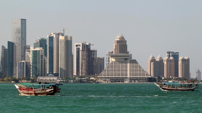 Pengamat LIPI menilai, kecemburuan Arab Saudi dan Uni Emirat Arab atas kemajuan Qatar menjadi penyebab munculnya konflik. Terorisme hanya jadi alasan.