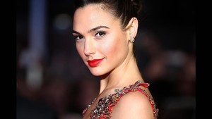 Gal Gadot Akui Diancam kala Syuting Ulang Justice League