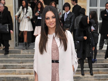 Curhat Mila Kunis tentang Kehidupannya Sebagai Ibu Baru