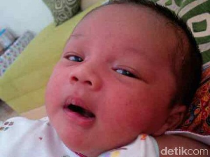 Ketika Nenek Terkesan Cuek pada Cucunya