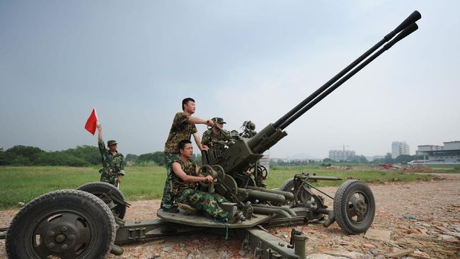 China mengumumkan memperpanjang latihan militer pada Senin (8/8) dan berikut daftar menu latihan militer China di dekat Taiwan yang disebut AS berlebihan.