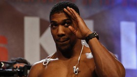 Joshua vs Fury Digelar di Arab Saudi pada Agustus
