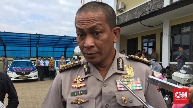 Polda Metro Jaya menyatakan pendalaman laporan VP Garuda Indonesia terkait akun twitter @digeeembok dilakukan oleh Polres Bandara Soetta.