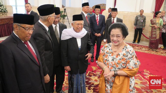 Dewan Pengarah UKP Pembinaan Ideologi Pancasila terdiri dari sembilan orang. Dewan pengarah akan menggelar rapat sebulan sekali dipimpin oleh Megawati.
