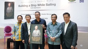 Membangun Kapal Sembari Berlayar Ala Chairman Jababeka