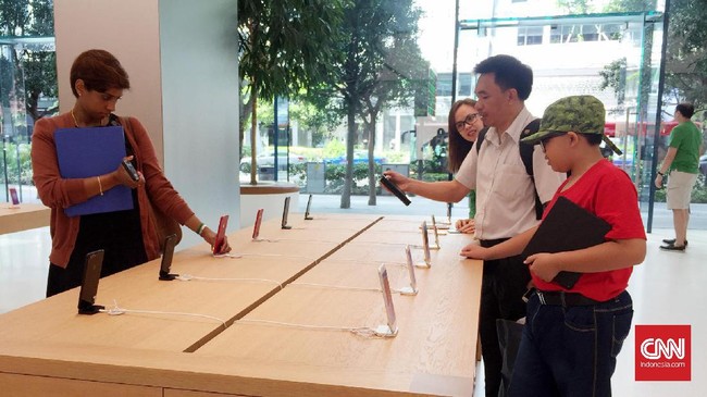 Apple siap membayar gugatan sebesar Rp7 triliun atas tuduhan sengaja membuat iPhone pengguna melambat.
