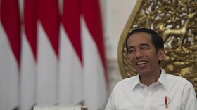 Istana Soal Survei SMRC: Masyarakat Tahu Jokowi Fokus Kerja