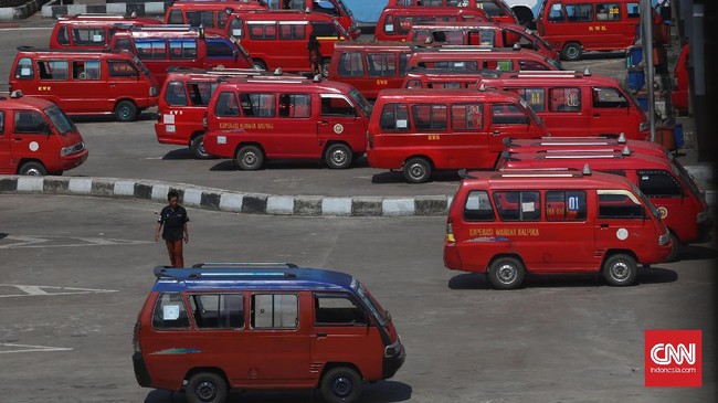 Pemerintah menegaskan kewajiban penggunaan pendingin udara (AC) pada seluruh angkutan umum di Indonesia paling lambat Februari 2018. 