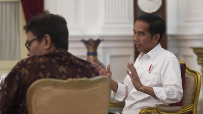 Johan Budi Usul Jokowi Tunjuk Jubir Baru: Tertib, Jangan Semua Ngomong
