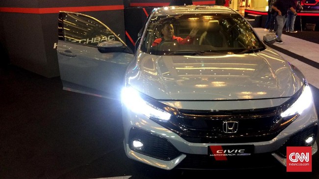 Honda menolak mengeluarkan pernyataan resmi saat ini, namun juga membantah spekulasi bahwa penutupan pabrik terkait dengan Brexit.