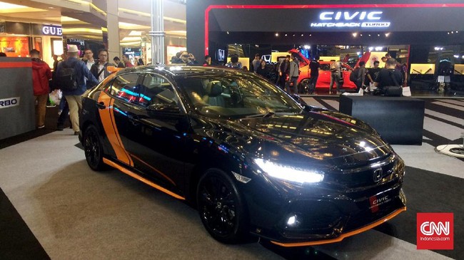 Tren kubikasi mesin kecil dengan dorongan turbo tampaknya akan berlanjut. Setelah diterapkan di Civic, kini Honda akan membenamkan mesin turbo ke Accord.