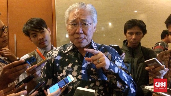 Menteri Perdagangan Enggartiasto Lukita meminta rencana pengenaan pajak e-commerce tidak membuat investasi tersendat.