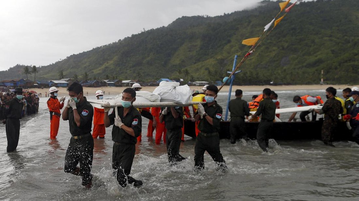 Harapan Korban Selamat, Kekuatan Myanmar Cari Pesawat