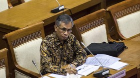 DPR Nilai Kinerja OJK Tak Optimal, Banyak Masalah Keuangan Tak Selesai
