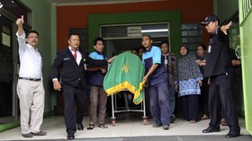 Jenazah Julia Perez Dibawa ke Rumah Duka di Cibubur