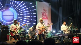 Glenn Fredly, Fan Barcelona dan Timnas Belanda