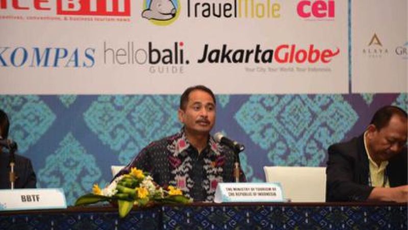 Menteri Pariwisata Arief Yahya selalu mengambil tiap kesempatan yang ada untuk memperbaiki pariwisata Indonesia.