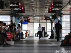 Ada Wifi Gratis di Semua Halte Busway, Begini Cara Aksesnya