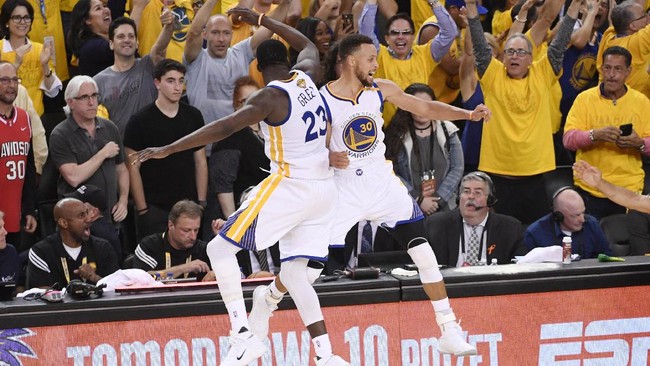 Golden State Warriors memastikan juara liga basket Amerika Serikat NBA setelah mengalahkan Cleveland Cavaliers pada gim ke-5 dengan skor 4-1.