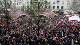 Protes Anti-Putin Menjalar ke Berbagai Penjuru Rusia