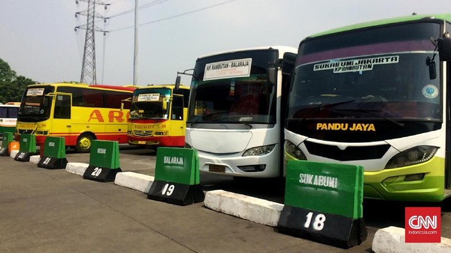 Kampung Rambutan merupakan terminal utama selain Kalideres, dan Pulogebang. Bus cadangan juga disediakan karena diprediksi jumlah pemudik melonjak.