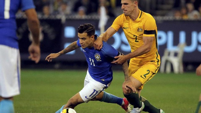 Timnas Brasil membantai tuan rumah Australia empat gol tanpa gawangnya kebobolan satu pun dalam laga persahabatan di Melbourne, Selasa (13/6).