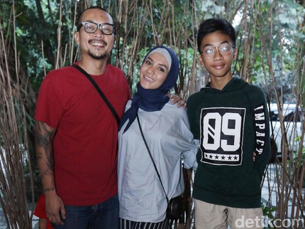 Dukungan Suami Bikin Enno Lerian Makin Semangat di Kehamilan ke-4