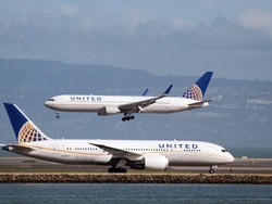 Maskapai Merugi, Karyawan United Airlines Terancam Kena PHK
