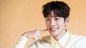 Kim Jiwon-Changwook Diincar Drama PD It's Okay to Not Be Okay