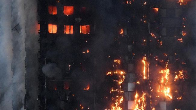Tim Sar Banyak Korban Terperangkap Dalam Kebakaran London