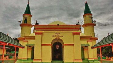 Masjid Sultan Riau, Rumah Allah yang Dibangun dengan Putih Telur