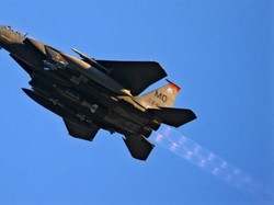 Pilot Jet Tempur F-15 AS yang Jatuh di Laut Inggris Ditemukan Tewas