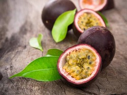 Daftar Buah dan Sayur yang Bisa Turunkan Tensi Tinggi secara Alami