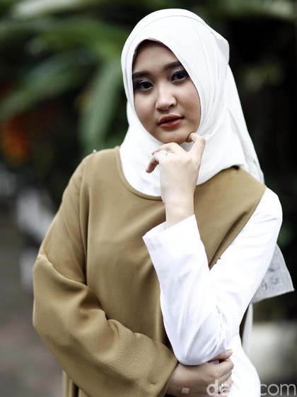 7 Tips Berbusana di Cuaca Panas untuk Hijabers Agar Tak Praktis Gerah 7 Tips Berbusana di Cuaca Panas untuk Hijabers Agar Tak Praktis Gerah