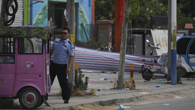 Ketika Bom Mengguncang Taman Kanak-Kanak di China